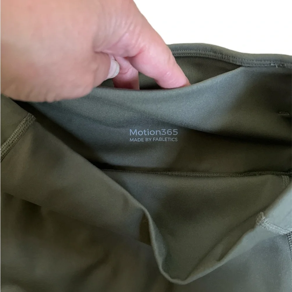 Motion365 by Fabletics‎ Utility Slate Green 7/8 Leggings Size: Small NWOT